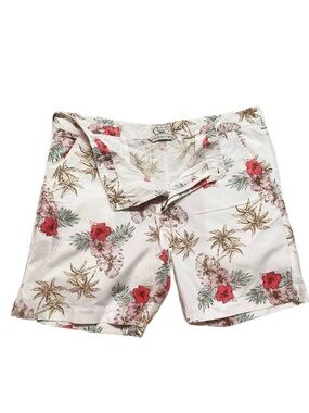 VINTAGE 1946 ~ White Tropical Print Cotton Bermuda Shorts w/Red Green Accents